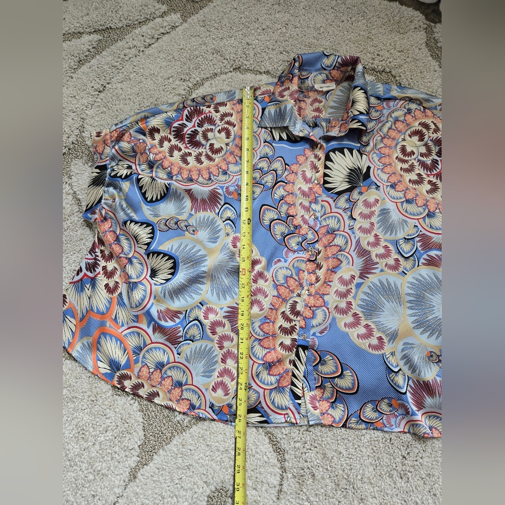 EeSome Big Fan Shirt, Medium - Picture 8 of 9